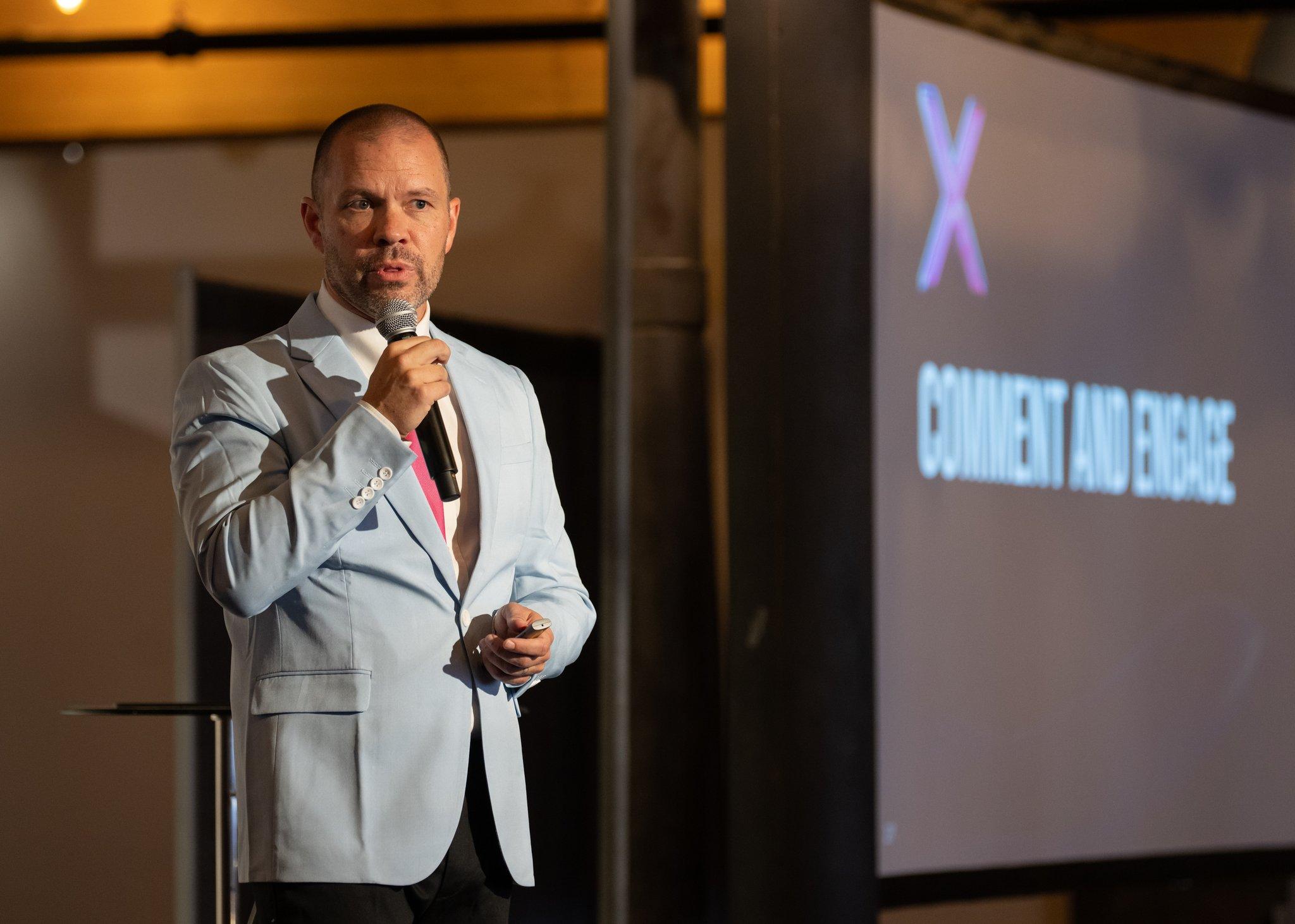 Sean Devine speaking at Horizon